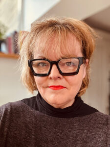 Tamara Hoyton, Relate
